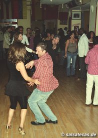 Salsa in Hamburg: La Macumba / Latin Dance Academy - (anklicken zum Vergrößern - click to enlarge)