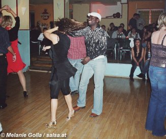 Salsa in Hamburg: La Macumba / Latin Dance Academy - (anklicken zum Vergrößern - click to enlarge)