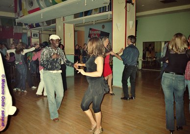 Salsa in Hamburg: La Macumba / Latin Dance Academy - (anklicken zum Vergrößern - click to enlarge)