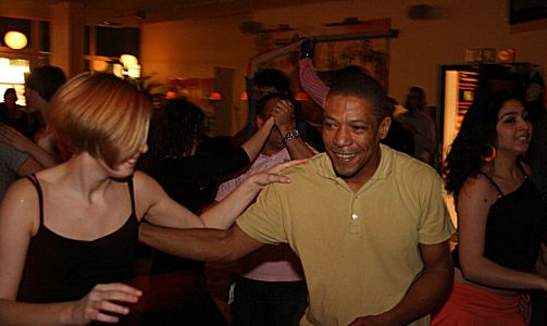 Salsa im Cup´n Cino, Hamburg