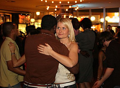 Salsa im Cup´n Cino, Hamburg